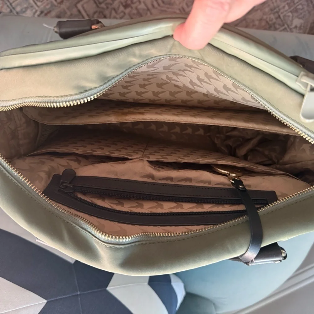 ⛱️🔥Lo & Sons - Olive Green O.G. 2 Medium Travel Bag - OS